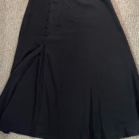 SHEIN Black A-Line Maxi Skirt with Side Button Accents - Picture 4 of 6